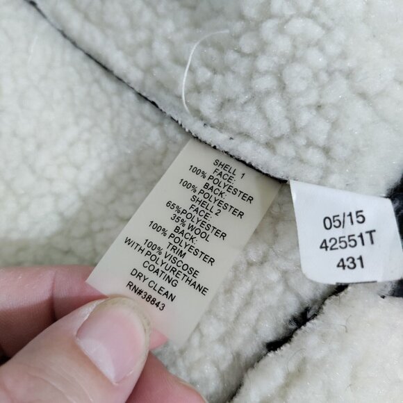 T‎ Tahari Black Faux Leather Vest Size Small - Picture 6 of 11